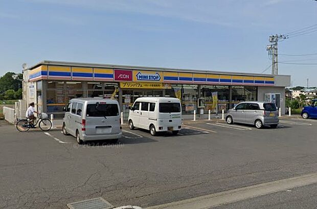 コンビニ 600m ミニストップ 桶川小針領家店