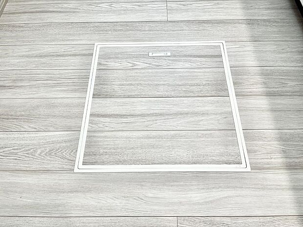 床下収納付き!日用品・非常用品の収納にも大活躍。