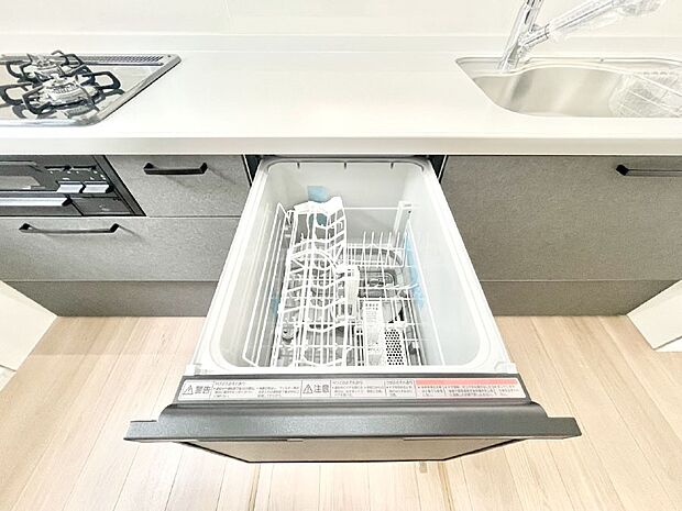 面倒なお片づけは食洗機にお任せ!家事の負担が減って、時間にも気持ちにもゆとりができます。