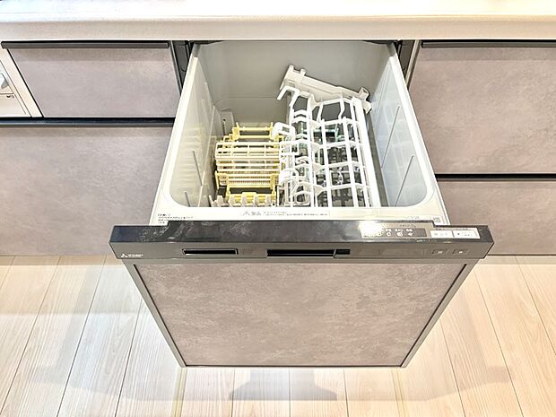 面倒なお片づけは食洗機にお任せ!家事の負担が減って、時間にも気持ちにもゆとりができます。
