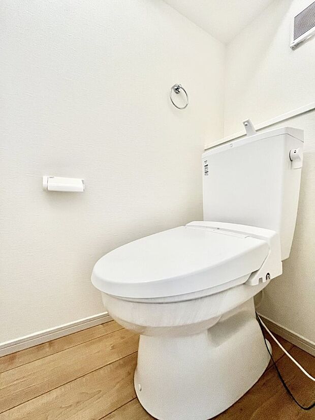 ウォシュレット付きトイレが1階と2階それぞれに配置されていてとても便利です。