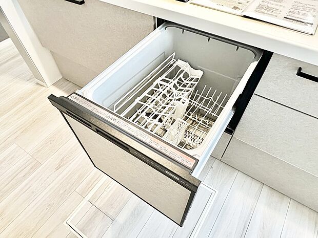 面倒なお片づけは食洗機にお任せ!家事の負担が減って、時間にも気持ちにもゆとりができます。