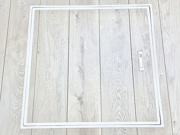床下収納付き!日用品・非常用品の収納にも大活躍。