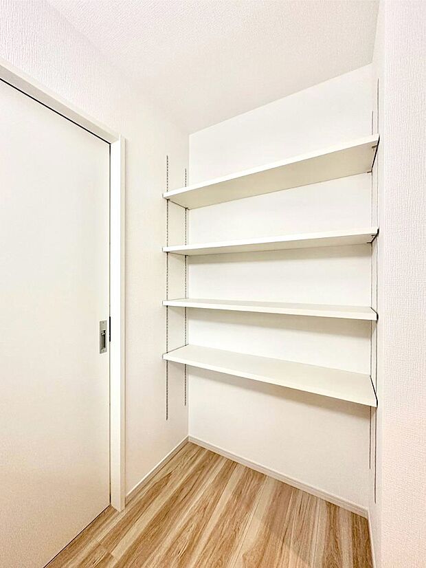 便利なリネン庫で、スッキリした使いやすい洗面室に  