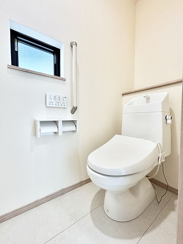 ウォシュレット付きトイレが1階と2階それぞれに配置されていてとても便利です。