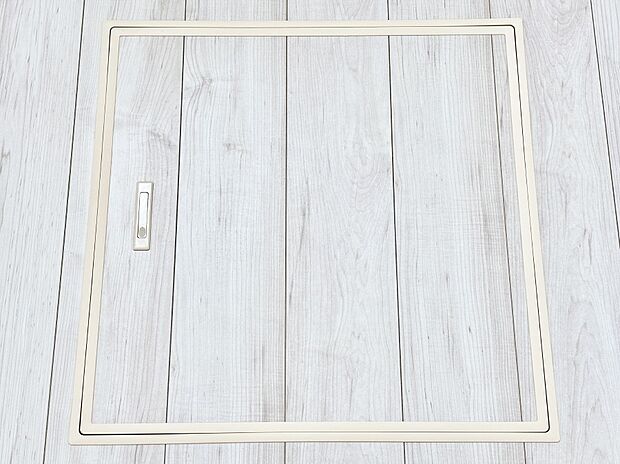 床下収納付き!日用品・非常用品の収納にも大活躍。