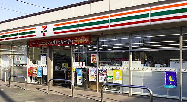 コンビニ 400m セブン-イレブン-さいたま西堀2丁目店