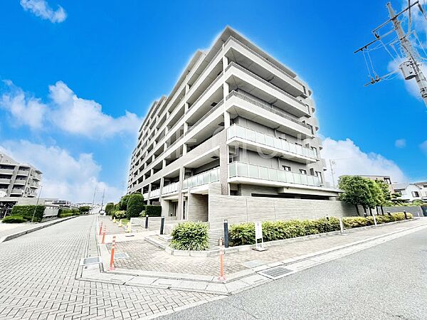 溢れる陽光でご家族の笑顔も輝く