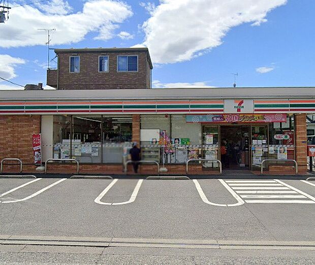 コンビニ 800m セブン-イレブン 朝霞田島1丁目店