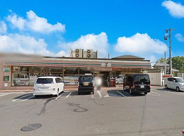 コンビニ 700m セブン-イレブン 朝霞岡3丁目店