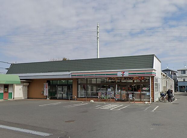 コンビニ 400m セブン-イレブン さいたま盆栽町店