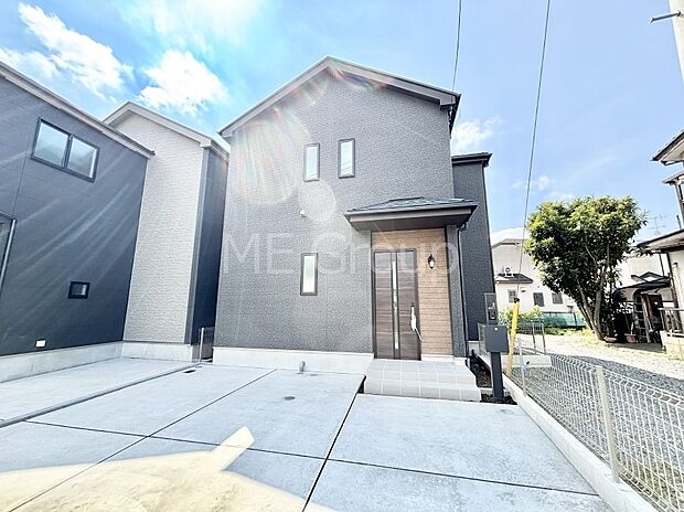 たっぷりの陽光と開放感に包まれる明るい住まい