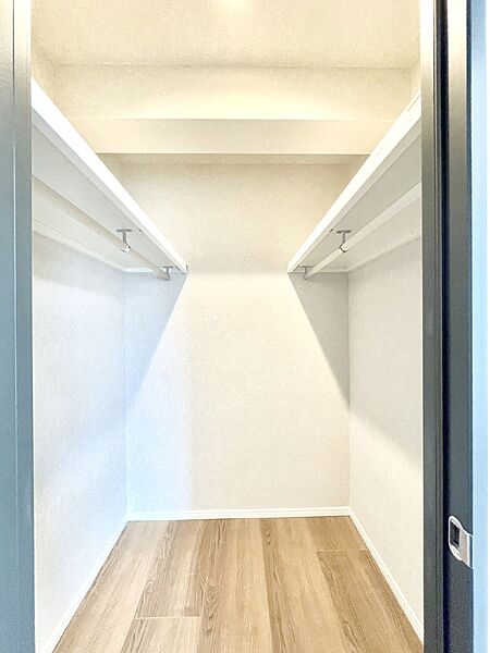 ウォークインクローゼットのある住まいでスッキリ快適な生活を