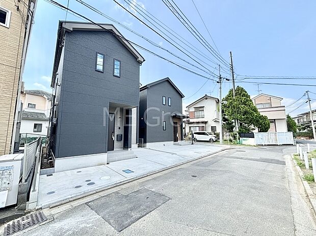 見通しの良さとともに、街並みに開放感を与えてくれます。 