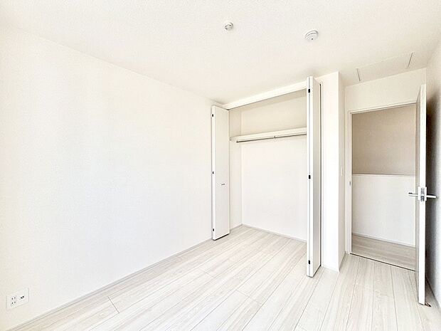 収納が充実しているので居住スペースを広々使えます