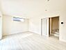 室内：リビング階段、毎日大切な家族とコミュニケーションがとれる家族思いの間取り