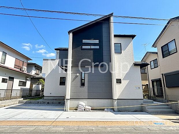 たっぷりの陽光と心地よい風が舞い込む住まい