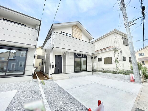 たっぷりの陽光と開放感に包まれる明るい住まい