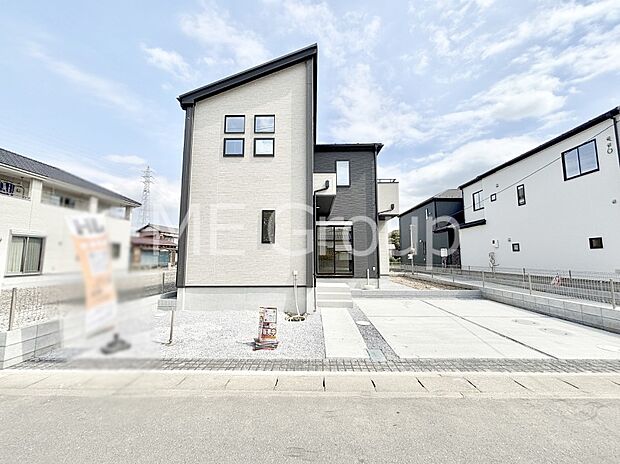 暮らしやすさと居心地の良さにこだわったシンプルで飽きのこないデザイン !