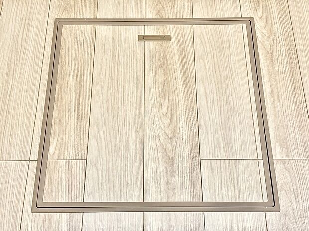 床下収納付き!日用品・非常用品の収納にも大活躍。
