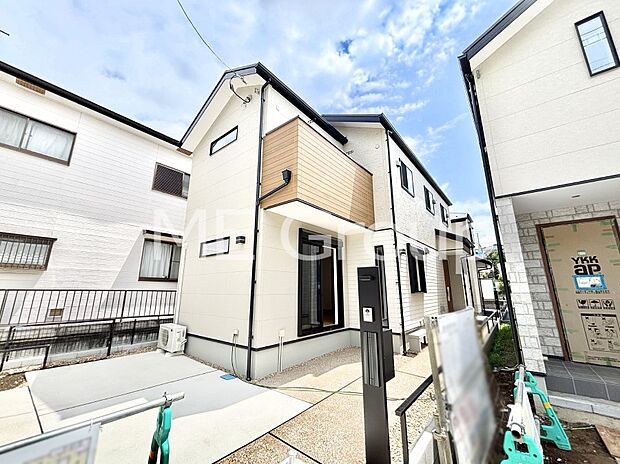 奥まった敷地にあるプライベートを保てる住まい
