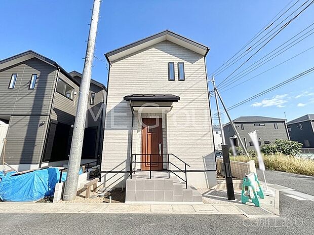 たっぷりの陽光と開放感に包まれる明るい住まい