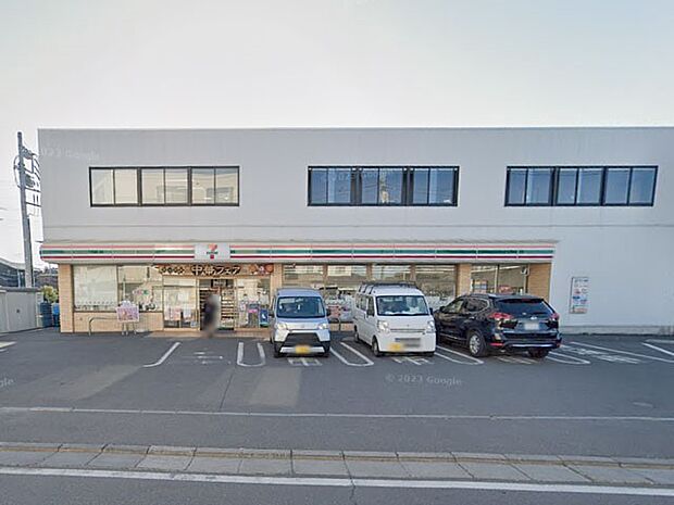 コンビニ 200m セブン-イレブン柏逆井店