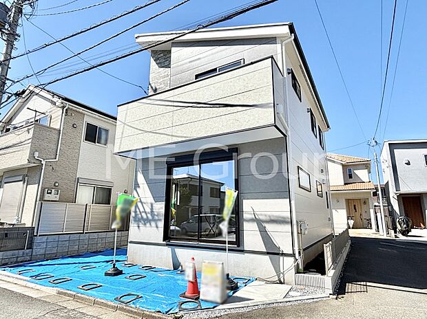 溢れる陽光でご家族の笑顔も輝く