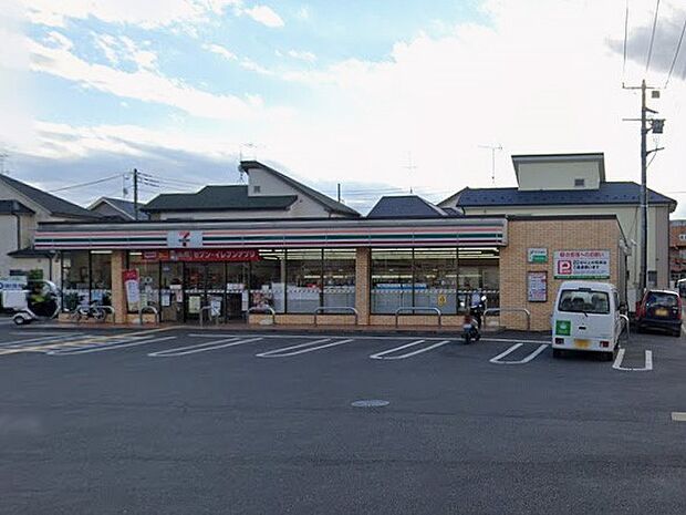 コンビニ 200m セブンイレブン 入間下藤沢東店