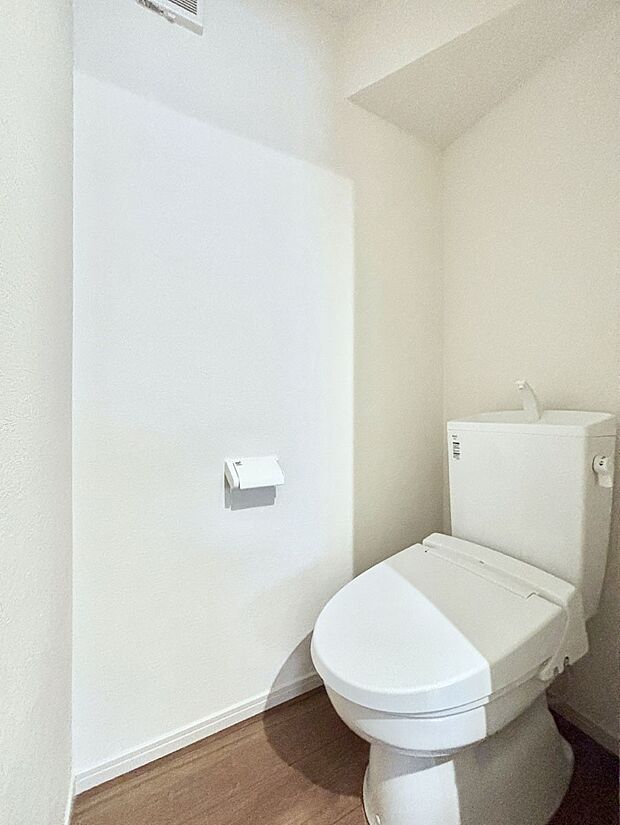 トイレは1階と2階それぞれに配置されていてとても便利です。
