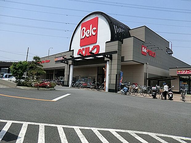 スーパー 1100m ベルク池田店