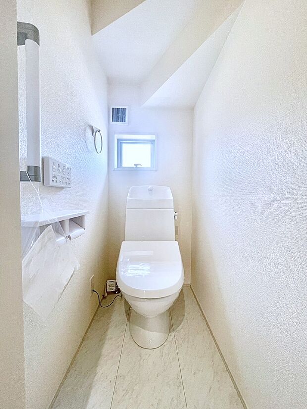 トイレは温水洗浄機能付き