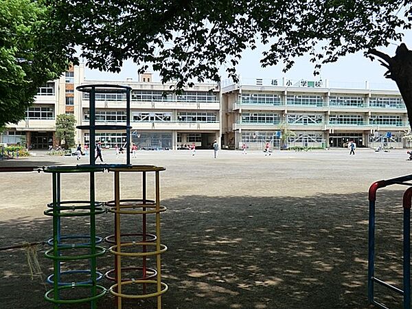 小学校 1100m さいたま市立三橋小学校