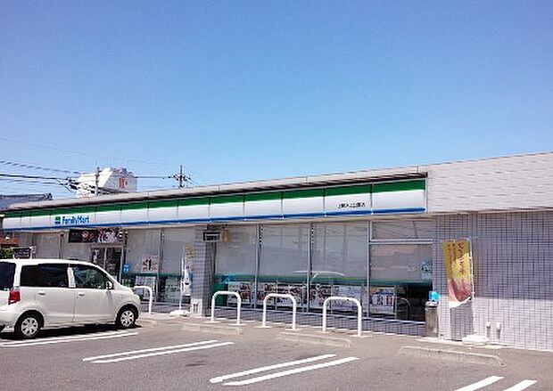 コンビニ 600m ファミリーマート 上尾水上公園店