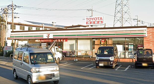 コンビニ 200m セブン-イレブン 越谷川柳2丁目店