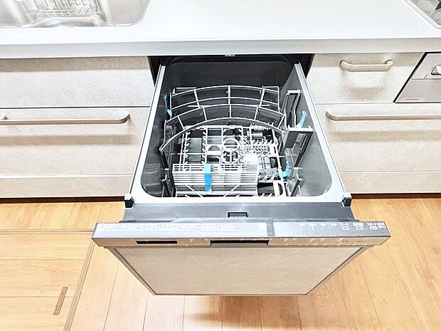 面倒なお片づけは食洗機にお任せ!家事の負担が減って、時間にも気持ちにもゆとりができます。