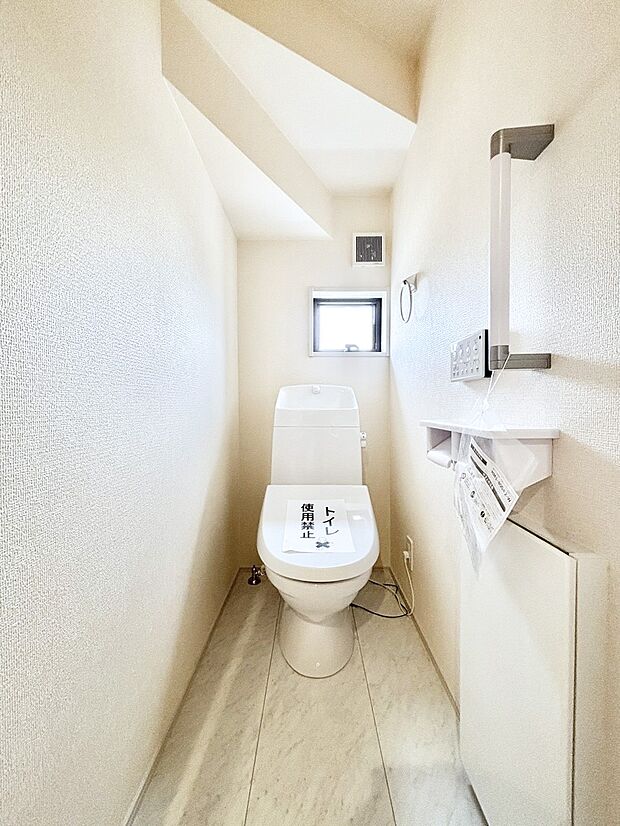 ウォシュレット付きトイレが1階と2階それぞれに配置されていてとても便利です。 