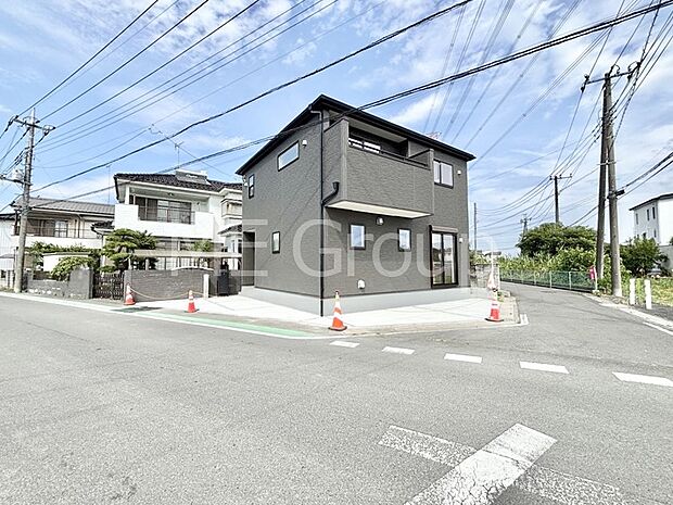 陽光と開放感に恵まれた角地。ここから始まる新生活を応援いたします！