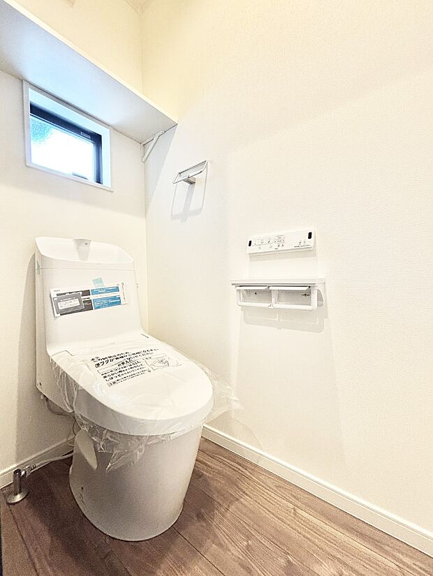トイレは安心の2箇所！朝のバタバタも一安心です。