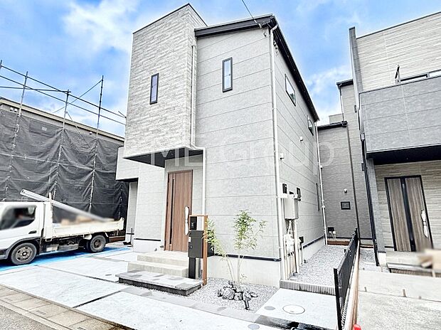 洗練された外観、上質な住空間が広がる室内は永く安心して過ごせる住居です。 