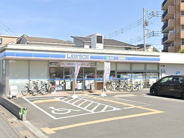 コンビニ 300m ローソン さいたま堀崎店