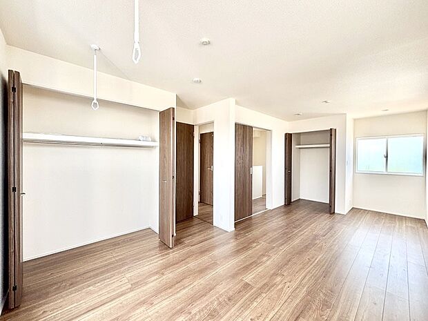 将来は2部屋にすることもできますね。お年頃になったら夢の個室にチェンジ！
