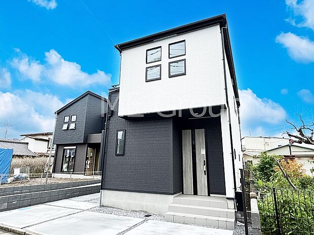 溢れる陽光でご家族の笑顔も輝く