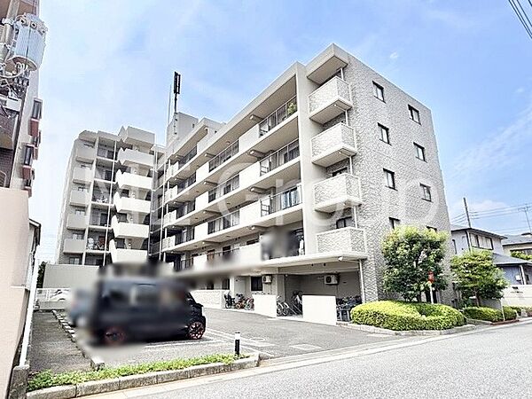 溢れる陽光でご家族の笑顔も輝く