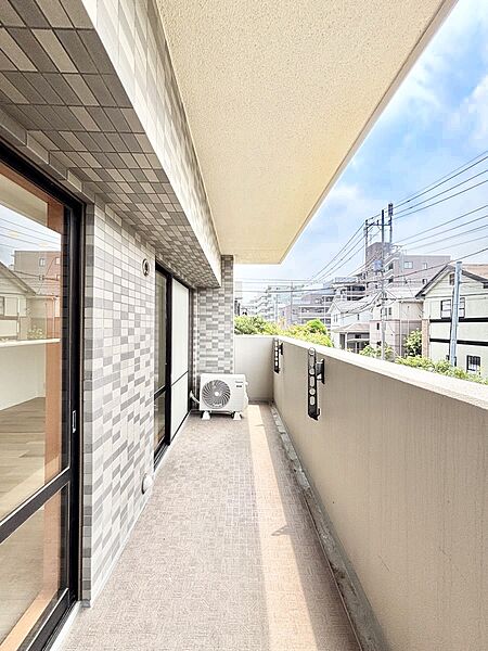 心地よい風を感じながらお洗濯物が干せそうです