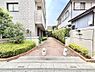 エントランス：住居者や来訪者を気持ちよくお出迎え。落ち着いた雰囲気のエントランス