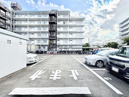 駐車場（空き状況は都度ご確認ください）