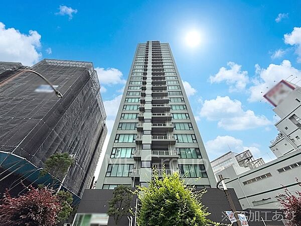 溢れる陽光でご家族の笑顔も輝く