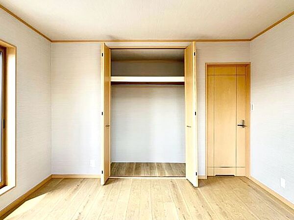 たっぷりの収納スペースで快適に暮らせそう