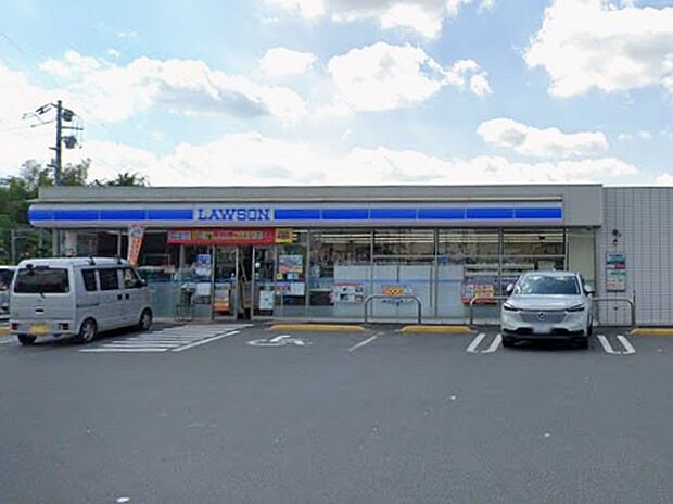 コンビニ 230m ローソン三郷戸ケ崎店